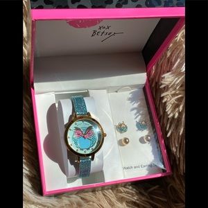 BETSEY JOHNSON OWL WATCH & EARRINGS SET